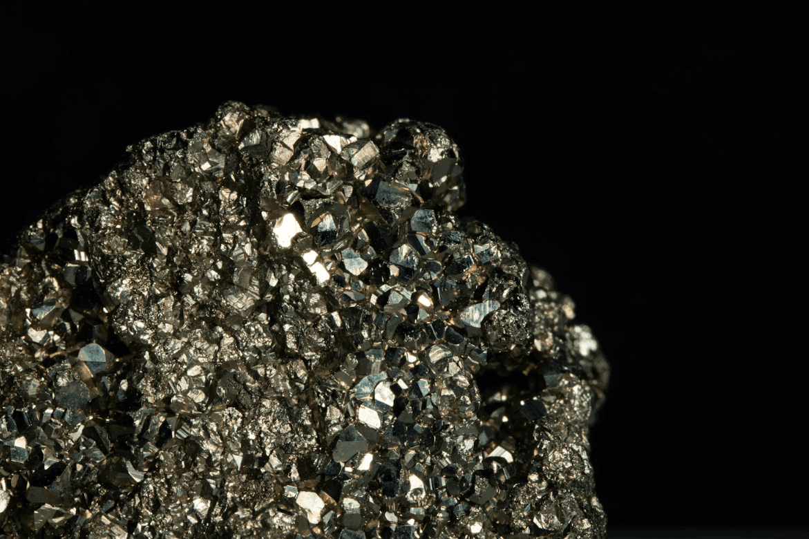 Tantalite mineral sourcing